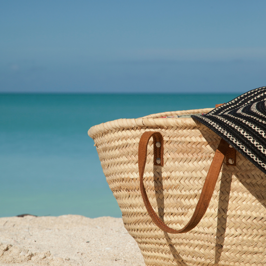 Guide Complet pour Sublimer Votre Éclat Naturel Cet Été avec des Produits Holistiques